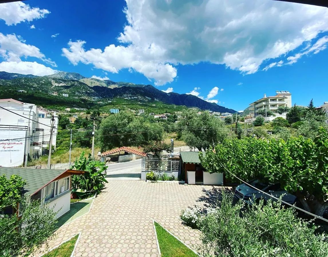 *** Hotel Yard Paradise Rooms Dhërmi Albânia
