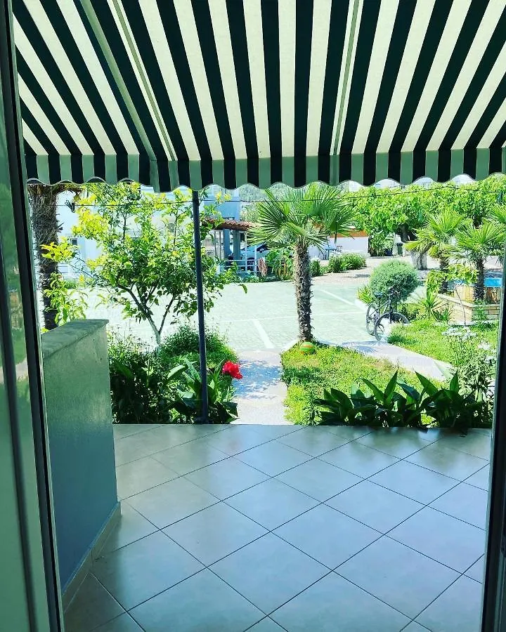 Hotel Yard Paradise Dhermi