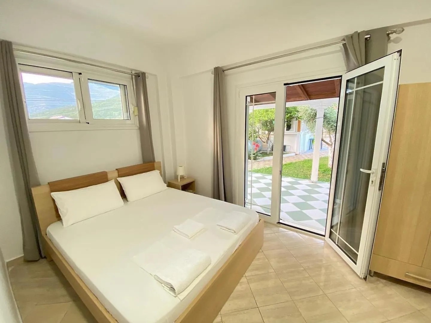 Yard Paradise Dhermi