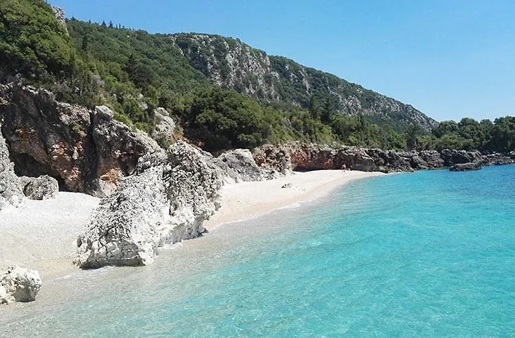 Hotel Yard Paradise Dhermi