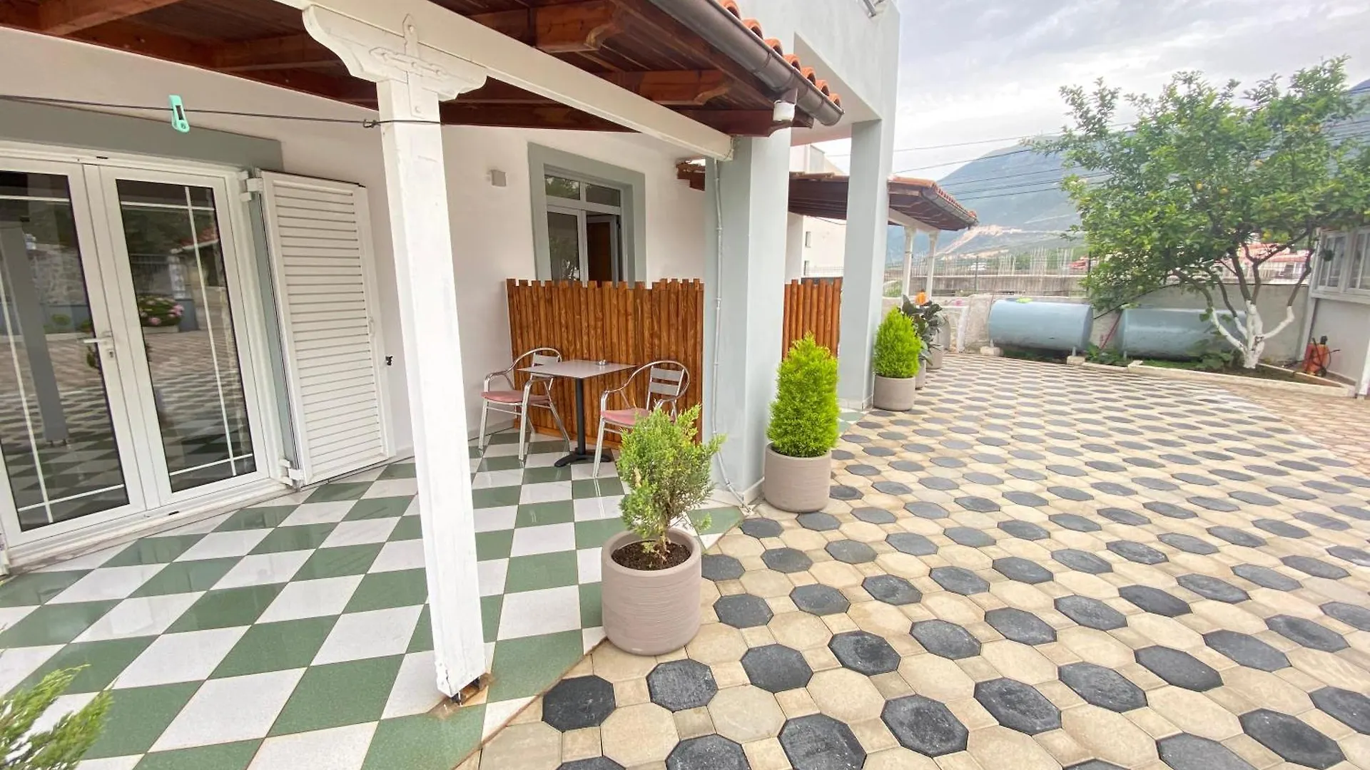 Yard Paradise Dhermi