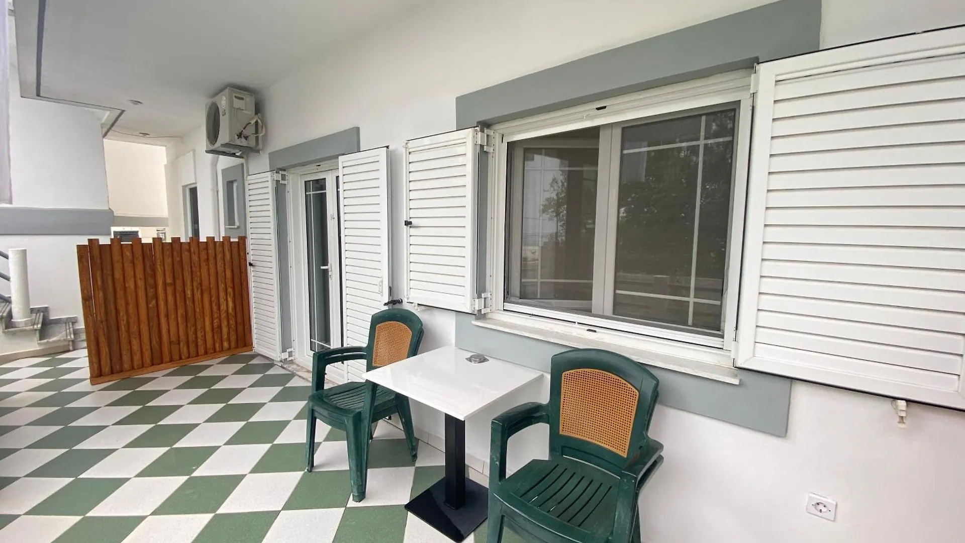 Hotel Yard Paradise Dhermi