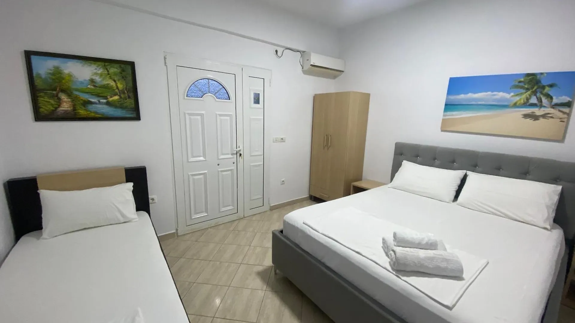 Yard Paradise Rooms Dhërmi