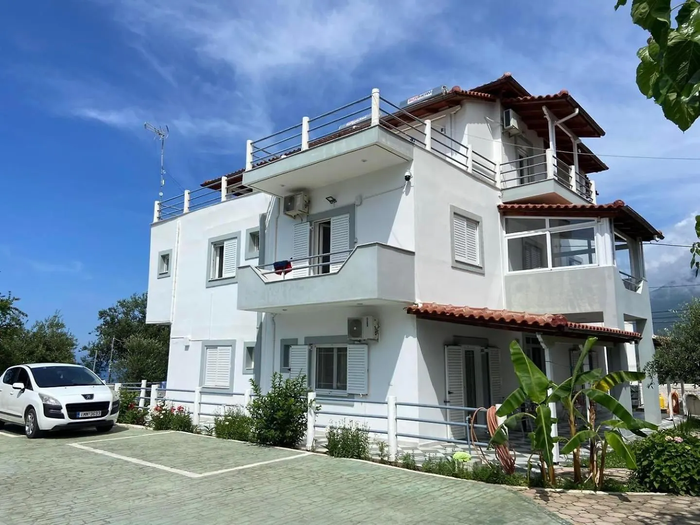 Hotel Yard Paradise Rooms Dhermi
